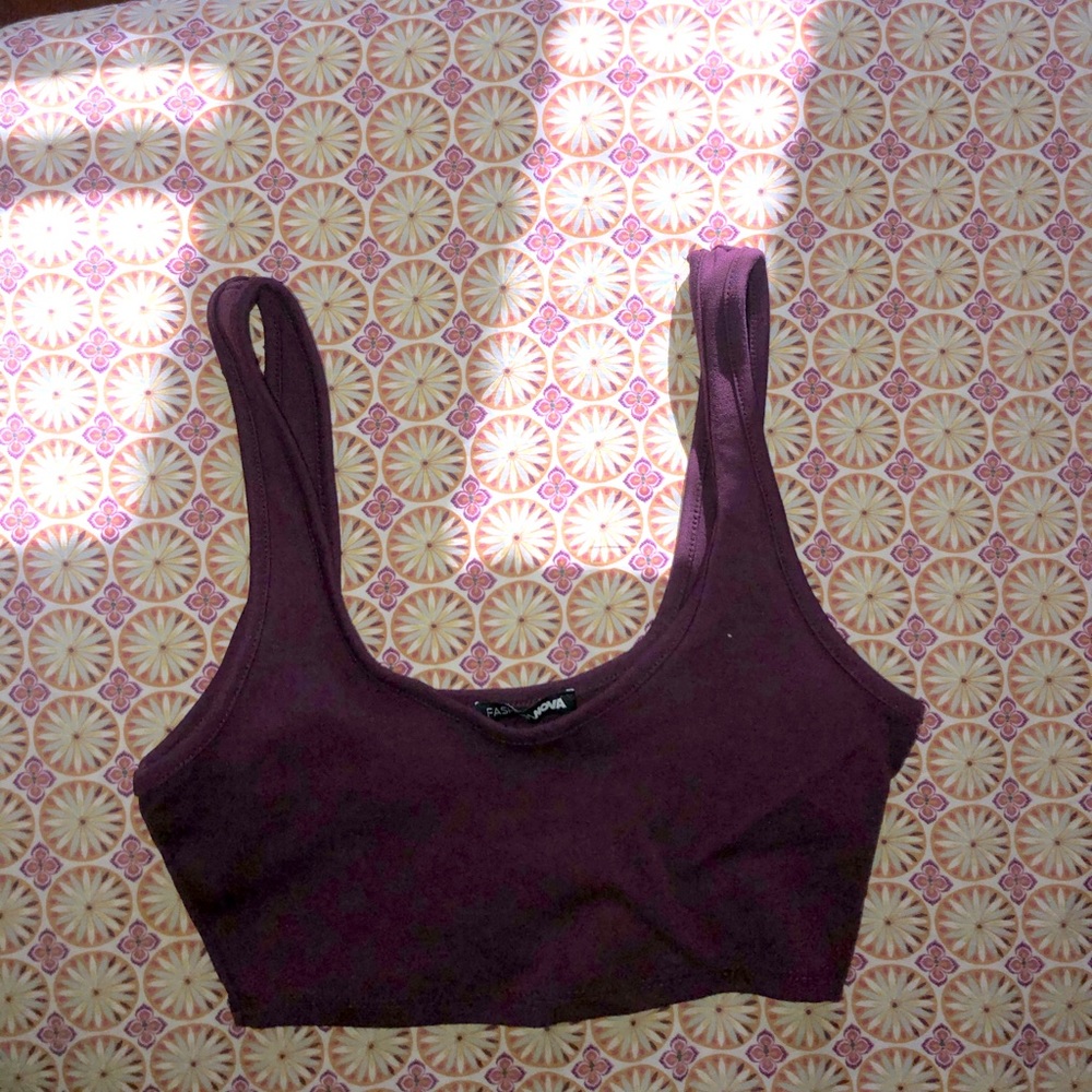 'FASHIONNOVA' Crop Top